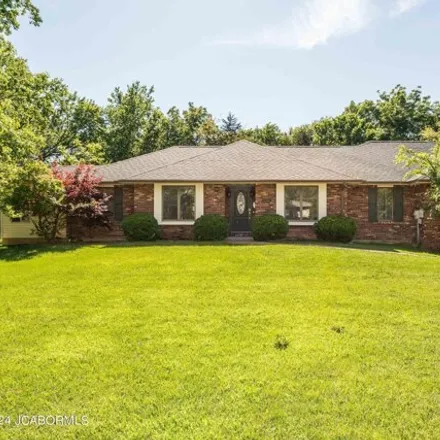 Buy this 4 bed house on 2114 Green Meadow Dr in Jefferson City, Missouri