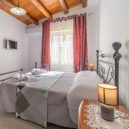 Rent this 1 bed apartment on 97100 Ragusa RG