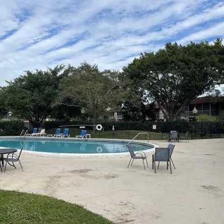 Image 6 - Southwest 3rd Street, Sandalfoot Cove, Palm Beach County, FL 33428, USA - Condo for rent
