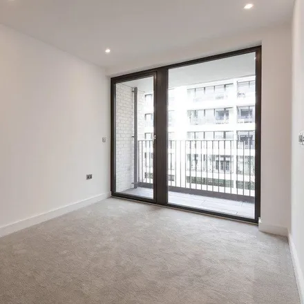 Image 3 - Rosewood Building, Gorsuch Street, London, E2 8JF, United Kingdom - Apartment for rent