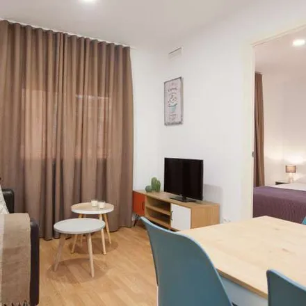 Image 4 - Carrer de l'Aprestadora, 68, 08902 l'Hospitalet de Llobregat, Spain - Apartment for rent