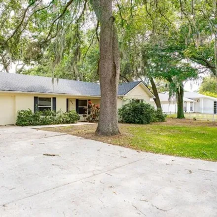 Buy this 2 bed house on 856 Hicks Road in Polk County, FL 33813