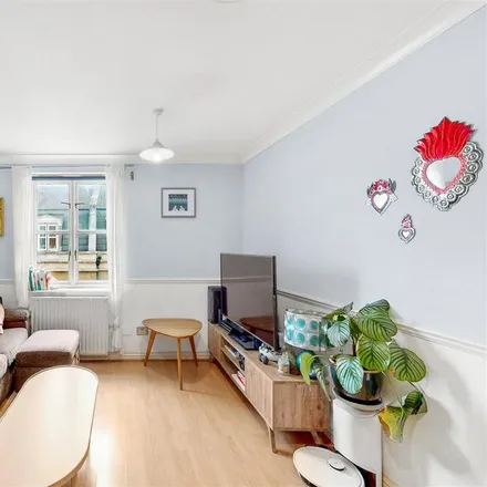 Rent this 1 bed apartment on 200 Mile End Road in London, E1 4LD