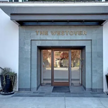 Image 3 - The Westover, 2445 Northwest Westover Road, Portland, OR 97210, USA - Condo for sale