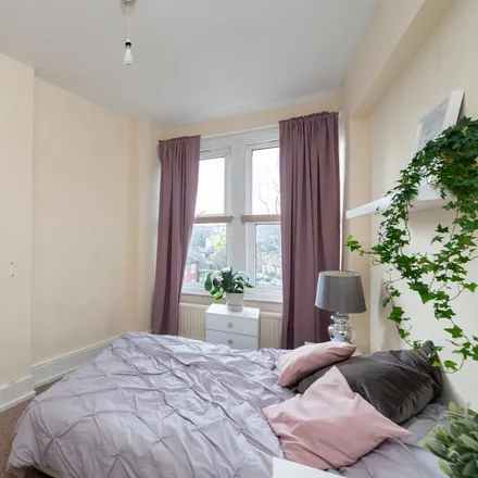Rent this 1 bed apartment on 129;131 St James's Lane in London, N10 3RJ