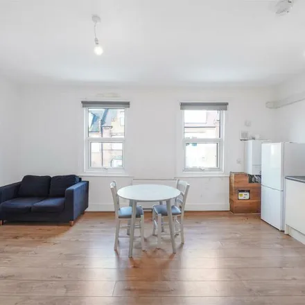 Rent this 1 bed apartment on Streatham High Road in London, SW16 4EU