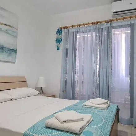 Rent this 2 bed house on Paralimni in Tasou Isaak, 5297 Protaras