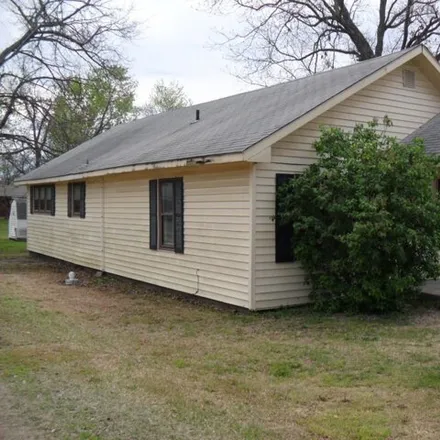 Image 8 - 301 South 5th Street, Humboldt, Allen County, KS 66748, USA - House for sale