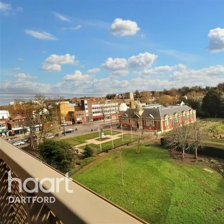 Image 9 - Lowfield Vision, 26 Lowfield Street, Dartford, DA1 1HD, United Kingdom - Apartment for rent