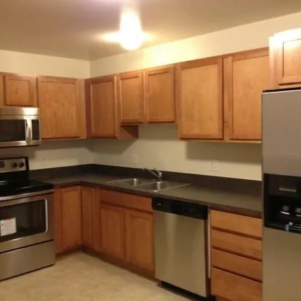 Image 6 - 44354 Lake Pointer Drive, Sterling Heights, MI 48313, USA - Condo for rent