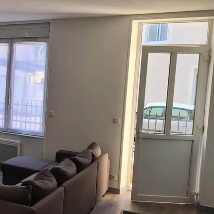 Rent this 2 bed apartment on 18000 Bourges