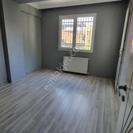 Rent this 2 bed apartment on unnamed road in 35110 Karabağlar, Turkey