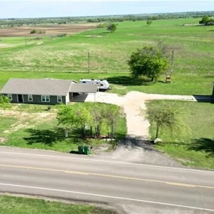Image 2 - 10189 Cedar Rock Parkway, Crawford, McLennan County, TX 76638, USA - House for sale