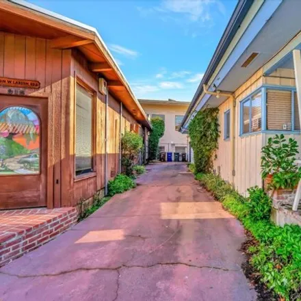 Image 4 - Santa Cruz Womens Health Center, Locust Street, Santa Cruz, CA 95061, USA - House for sale