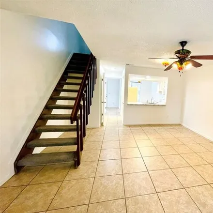 Image 4 - 16634 Brigadoon Drive, Hillsborough County, FL 33618, USA - Townhouse for rent