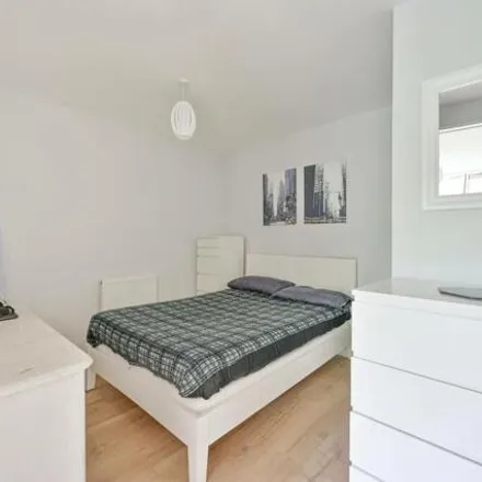 Image 1 - Argento Tower, Mapleton Road, London, SW18 4GD, United Kingdom - Apartment for sale