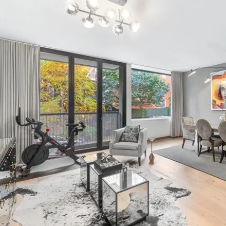 Image 1 - 281 East 7th Street, New York, NY 10009, USA - Condo for sale