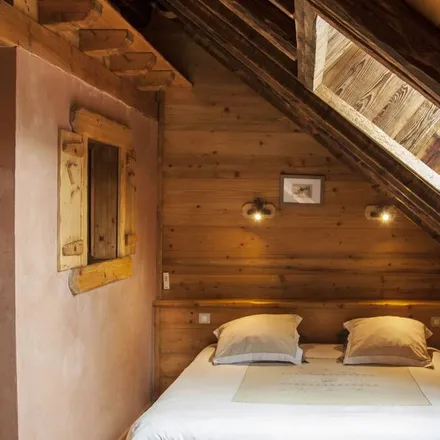 Rent this 6 bed house on Mairie de Mercury in Route de Chevron, 73200 Mercury