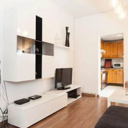 Image 9 - Calle del General Marvá, 35, 43, 28026 Madrid, Spain - Apartment for rent