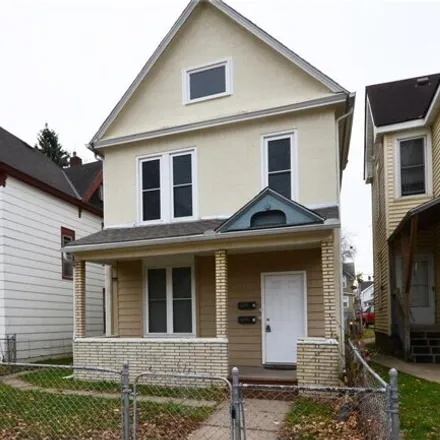 Buy this 4 bed house on Edmund Avenue in Saint Paul, MN 55104