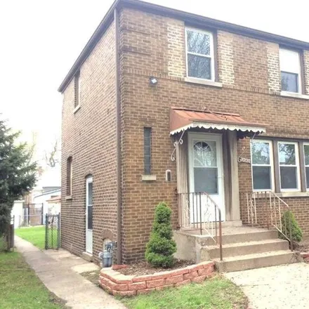 Rent this 2 bed house on 10730 South Avenue N in Chicago, IL 60617