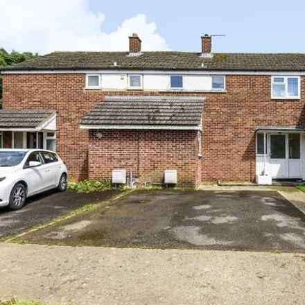 Buy this 3 bed townhouse on Fairhaven Road in Caversfield, OX27 8TU