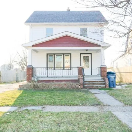 Buy this 4 bed house on 346 Delaware Avenue in Lorain, OH 44052