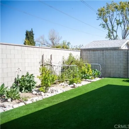 Image 2 - 11385 Allegheny Street, Los Angeles, CA 91352, USA - House for rent