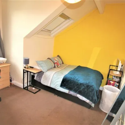 Image 2 - Harold Terrace, Leeds, LS6 1LD, United Kingdom - Apartment for rent