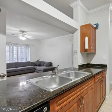 Image 9 - Eastpark Drive, Reston, VA 20172, USA - Condo for sale