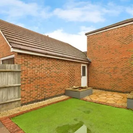 Image 4 - Firecrest Way, Fairford Leys, HP19 7HD, United Kingdom - House for sale