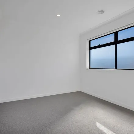 Rent this 3 bed apartment on Nautical Crescent in Craigieburn VIC 3064, Australia