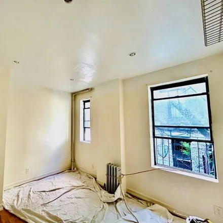 Image 4 - 569 West 182nd Street, New York, NY 10033, USA - House for rent