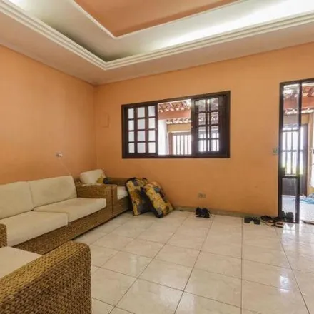 Rent this 3 bed house on Rua Davi Gonçalves in Jardim Campo Verde, Mauá - SP