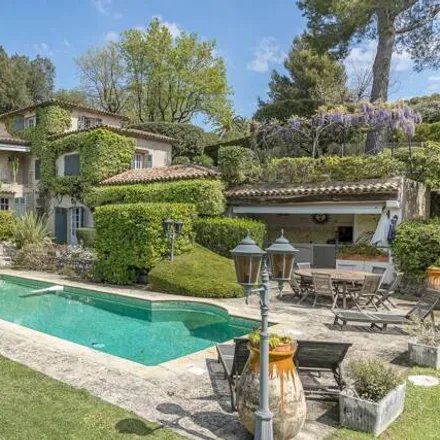 Buy this 5 bed house on 5 Place de la Mairie in 06570 Saint-Paul-de-Vence, France