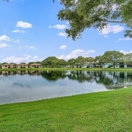 Buy this 2 bed condo on 15400 Pembridge Avenue in Kings Point, Palm Beach County