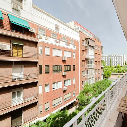 Image 6 - Madrid, Calle de Blasco de Garay, 84, 28015 Madrid - Room for rent