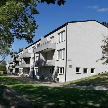 Rent this 2 bed apartment on Vattugatan in Påskallavik, Sweden