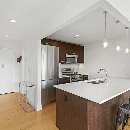 Rent this 1 bed apartment on 5th Street Lofts in 5th Street, New York