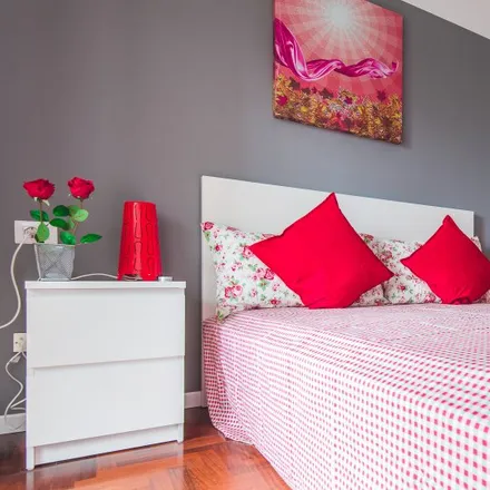 Rent this 4 bed room on Viale Fulvio Testi in 20125 Milan MI, Italy