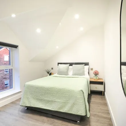 Rent this 3 bed apartment on Mitford Road in Manchester, M14 6UW