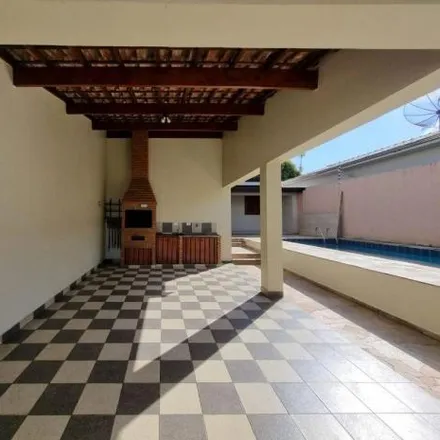 Rent this 3 bed house on Rua Duque de Caxias in Vila Santa Catarina, Americana - SP