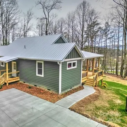 Buy this 2 bed house on 199 Old Cannon Drive in Henderson County, NC 28792
