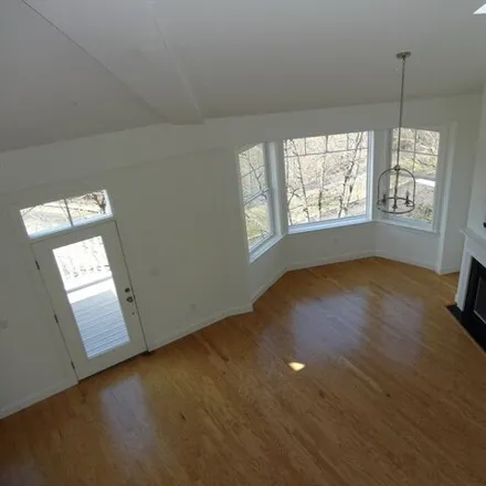 Image 6 - Talbot Lane, Reading, MA 01814, USA - Condo for sale