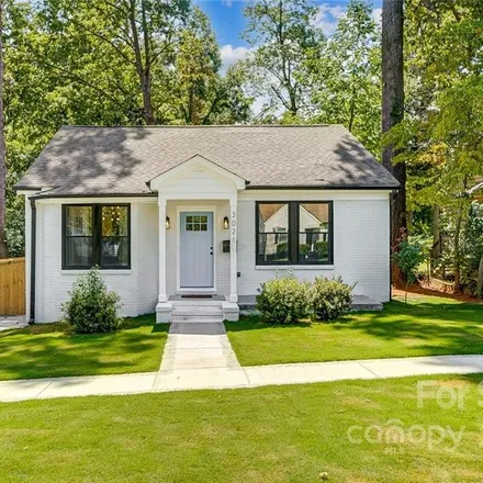 Buy this 2 bed house on 3021 Dogwood Avenue in Charlotte, NC 28206