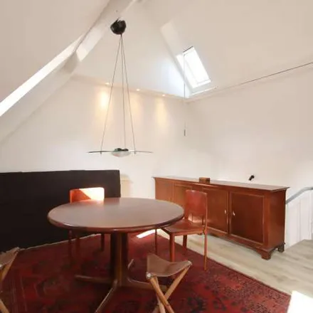 Rent this 1 bed apartment on Église Saint-Antoine de Padoue - Sint-Antonius van Paduakerk in Rue Bodeghem - Bodegemstraat, 1000 Brussels