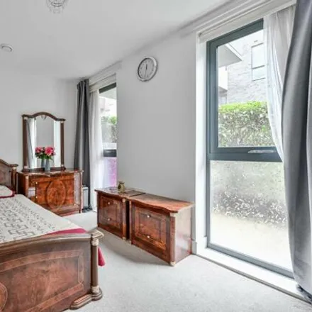 Image 7 - Bermuda Way, London, E1 3NL, United Kingdom - Apartment for sale