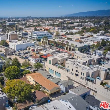 Image 7 - Wilshire Place South, Santa Monica, CA 90404, USA - Townhouse for sale