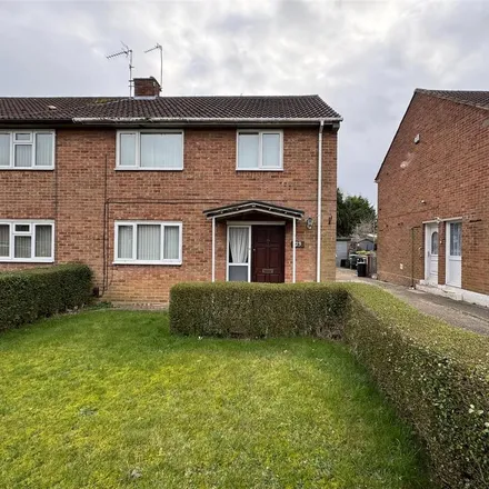 Rent this 3 bed house on Beanfield Avenue in Corby, NN18 0EQ