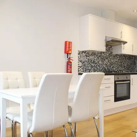 Rent this 3 bed apartment on Fordwych Road in London, NW2 3PA